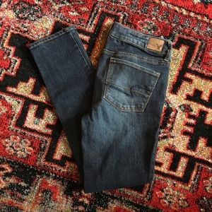 Dark wash American eagle skinny jeans